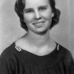 Carolyn Gordon (Jones) Staggers