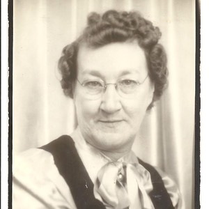 Arminnie "Minnie" Belle (Davis) Grimm