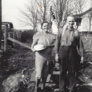 Pearl E Grimm & Daisy Dell Morris