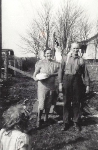 Pearl E Grimm & Daisy Dell Morris