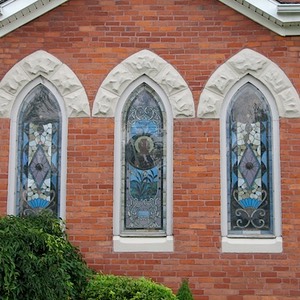 First Baptist Church, windows